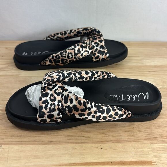 Wild Pair Beck Puffer Slide Flat Sandals Leopard Print Size 5 M- NEW - Picture 4 of 7